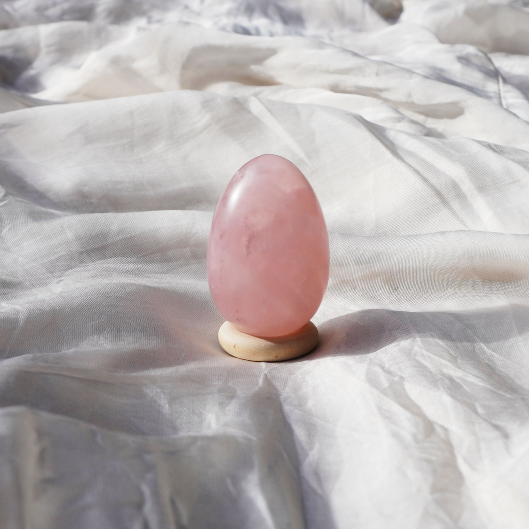 Femme Egg - Brazilian Rose Quartz